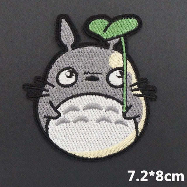 My Neighbor Totoro 'Umbrella Leaf | Small' Embroidered Patch