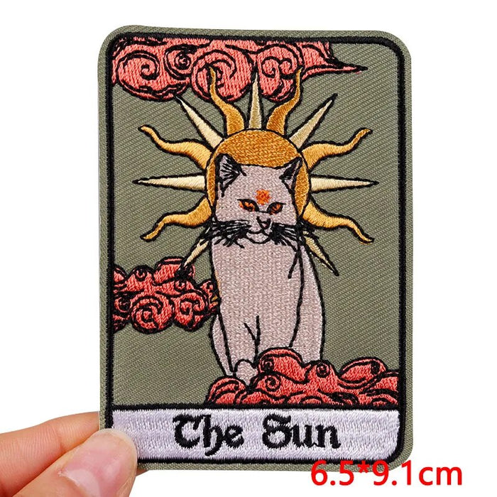 Tarot Card 'The Sun | White Cat' Embroidered Patch