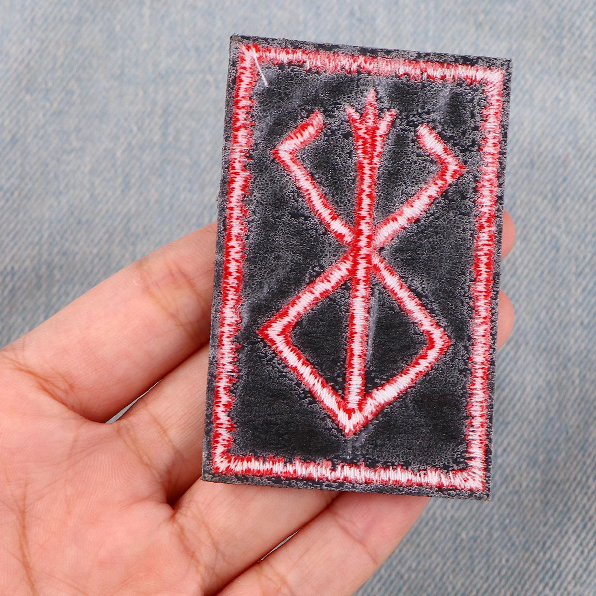 Glow Dark Berserk Brand Of Sacrifice: Patch In PVC Morbido Con Aggancio A Uncino - 2