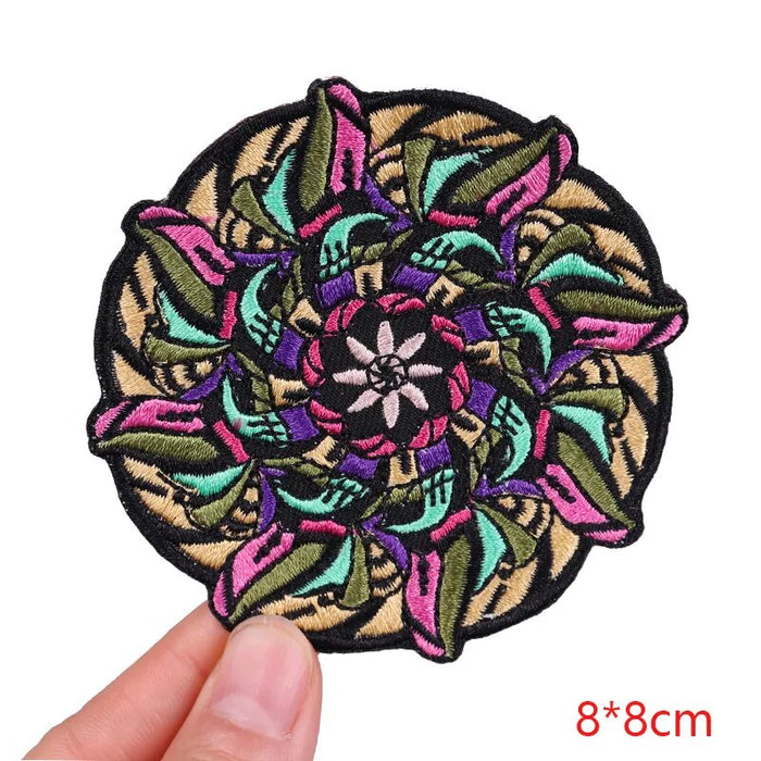 Mandala Flower 'Round' Embroidered Patch