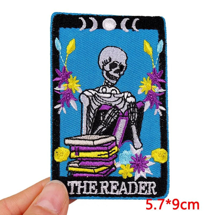 Tarot Card 'The Reader | Skull' Embroidered Patch