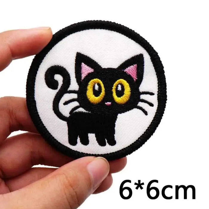 Black Cat 'Yellow Eyes | Round' Embroidered Patch