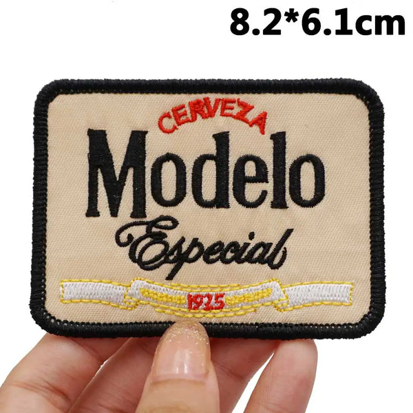 Cool 'Modelo Especial Logo' Embroidered Patch