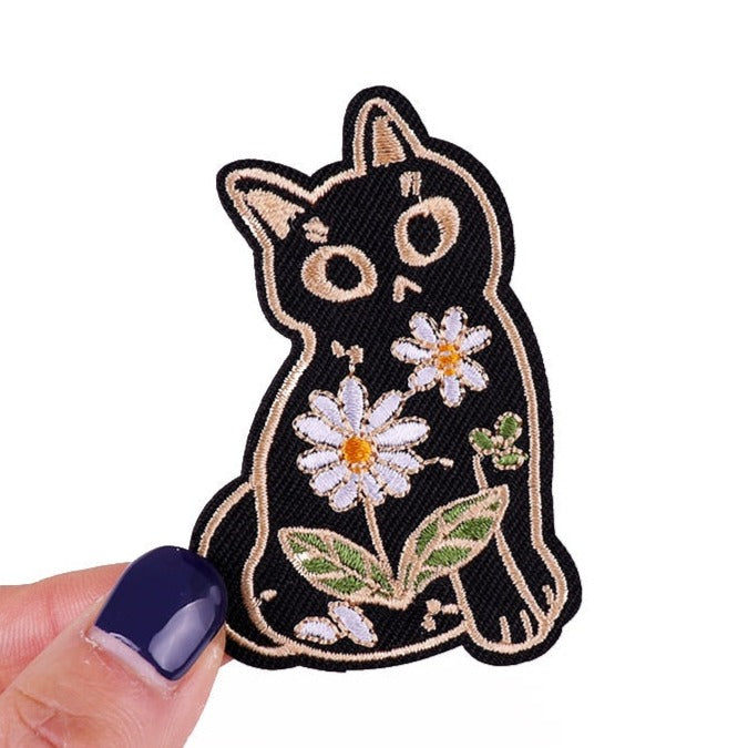 Black Cat 'Daisy Flowers' Embroidered Patch