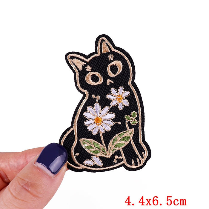 Black Cat 'Daisy Flowers' Embroidered Patch