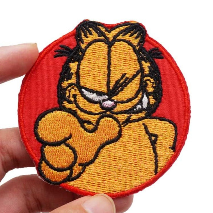 Garfield Patch Garfield 'Pointing' Embroidered Patch