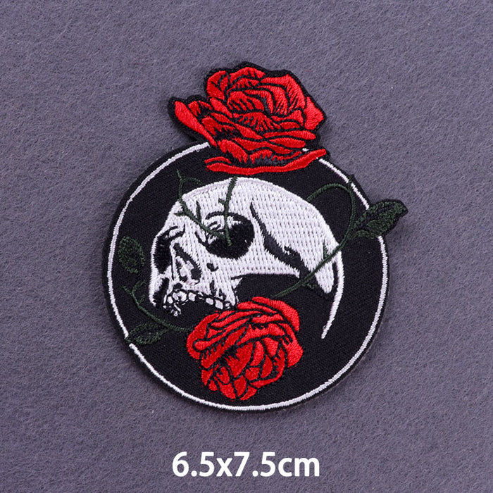 Skull 'Two Red Roses' Embroidered Patch