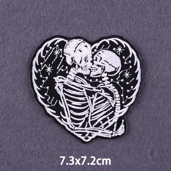 Heart Shaped 'Skeleton Couple | Kissing' Embroidered Patch