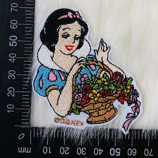 Snow White 'Basket | Flowers' Embroidered Patch