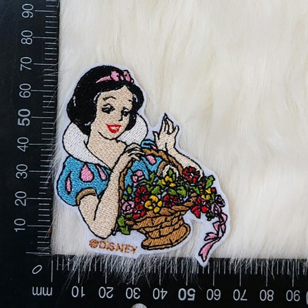 Snow White 'Basket | Flowers' Embroidered Patch