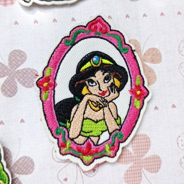 Aladdin 'Jasmine | Round Mirror' Embroidered Patch