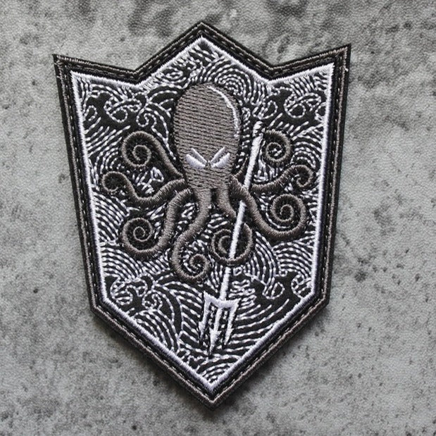 Hachi 'Octopus | Trident | Gray' Embroidered Velcro Patch